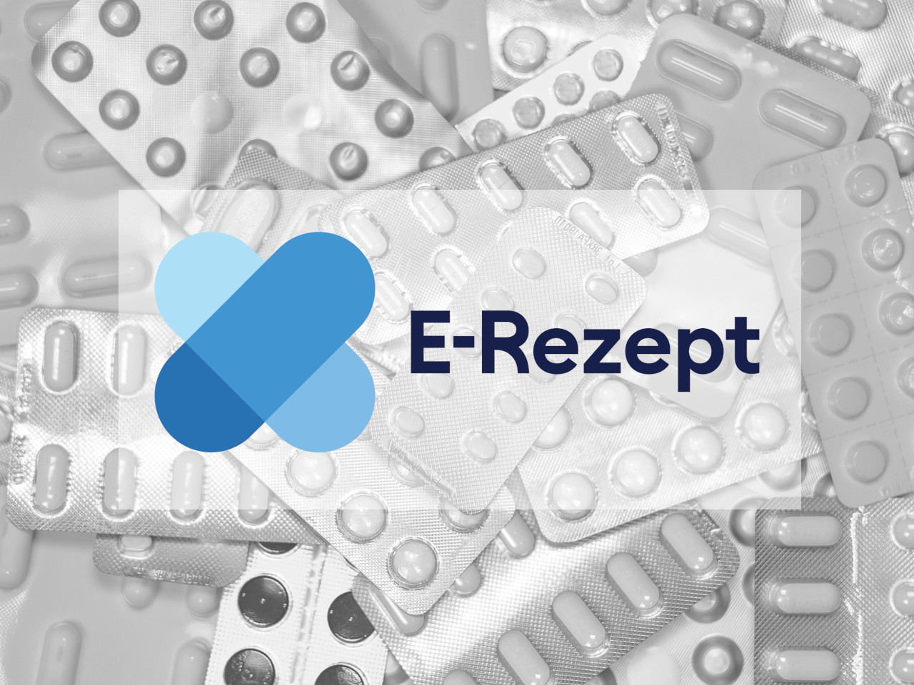 E-Rezept-Logo, Tabletten-Displays im Hintergrund